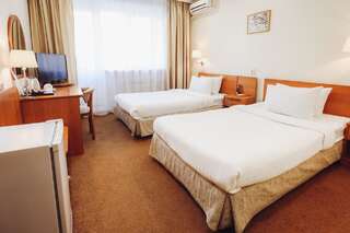 Гостиница Улан-Удэ Парк Отель Улан-Удэ Стандартный двухместный номер с 2 отдельными кроватями-2